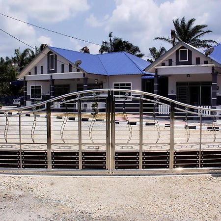 Homestay Hj Esmon Parit Raja Uthm Batu Pahat Luaran gambar