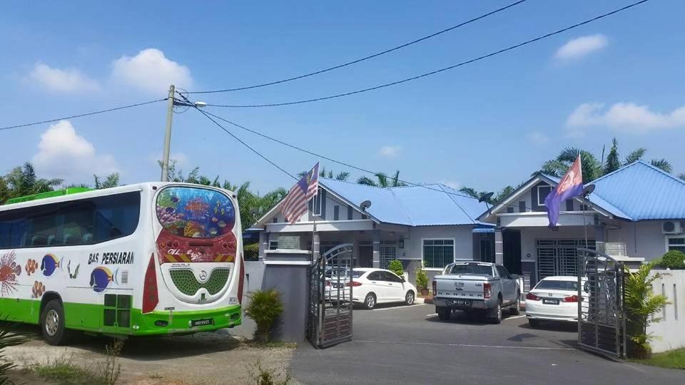 Homestay Hj Esmon Parit Raja Uthm Batu Pahat Luaran gambar