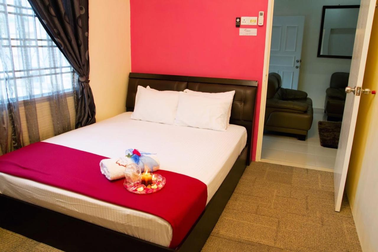 Homestay Hj Esmon Parit Raja Uthm Batu Pahat Luaran gambar