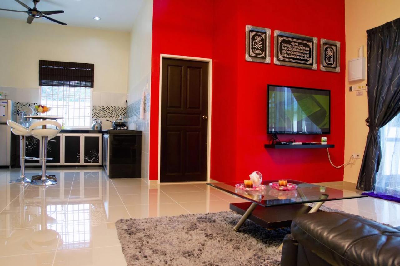 Homestay Hj Esmon Parit Raja Uthm Batu Pahat Luaran gambar