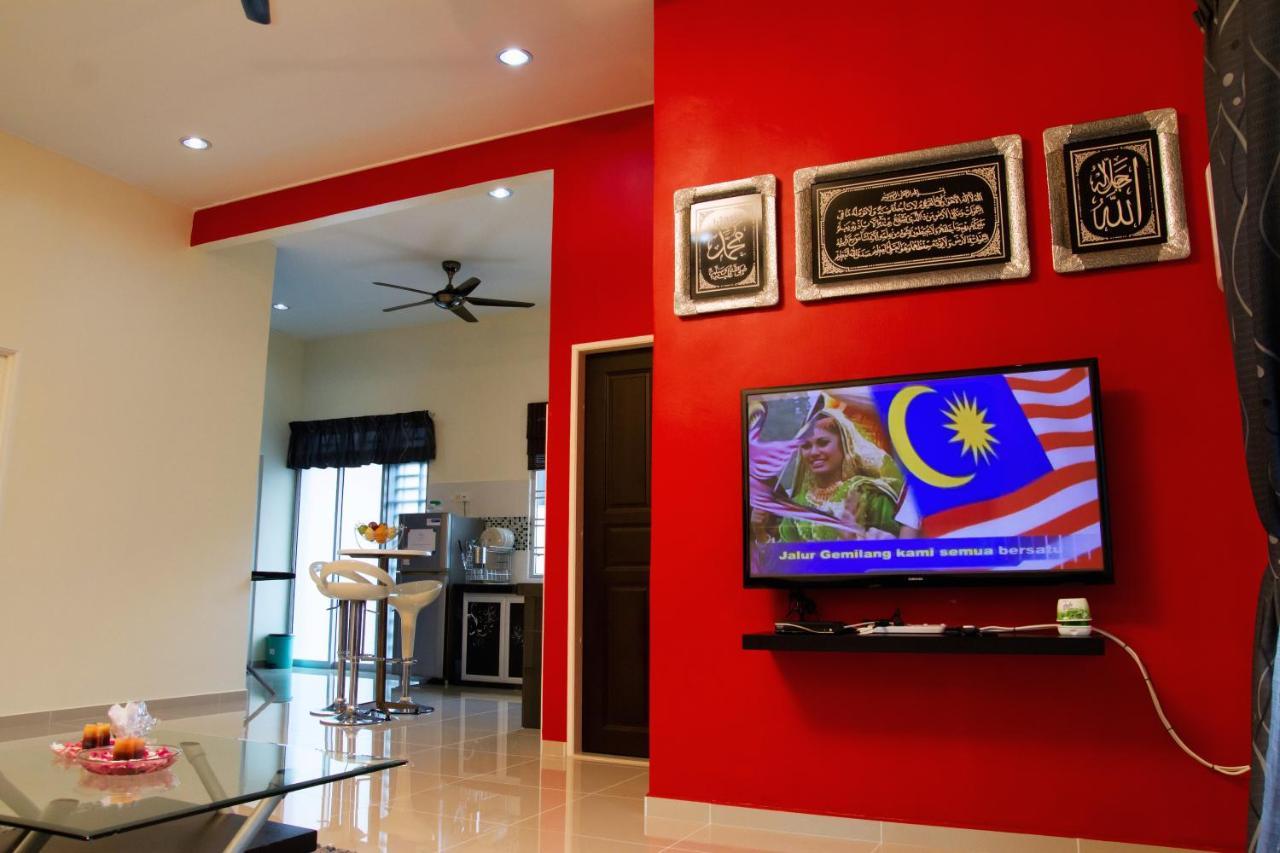 Homestay Hj Esmon Parit Raja Uthm Batu Pahat Luaran gambar